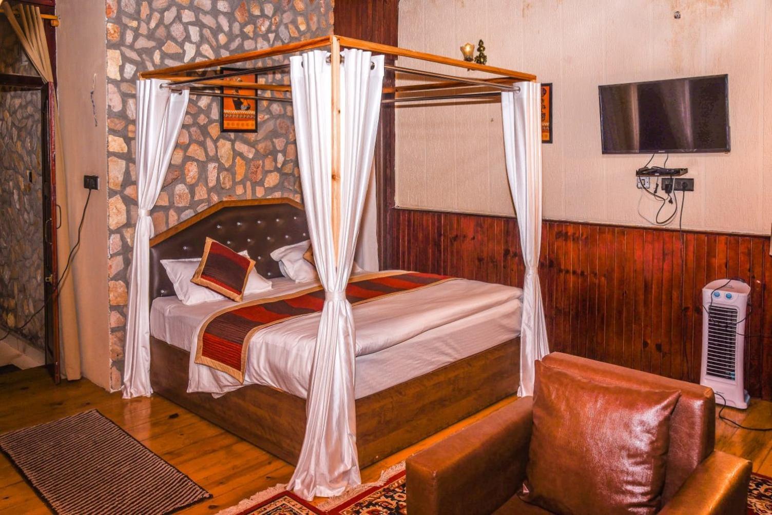 Hotel The Himalayan Heights Satya'S Kasardevi Almora Exterior foto
